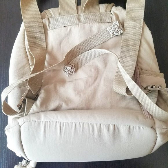 CORTILE Tan Girls Woman Drawstring Top Backpack with Doll and Flower Accent - Picture 6 of 12